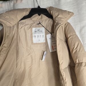 Hollister Beige Puffer Jacket